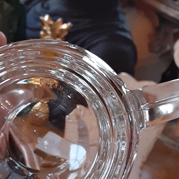 Pristine Dimpled Fine Glass Small 1981 Royal Wedding Mug - Picture 4 of 8